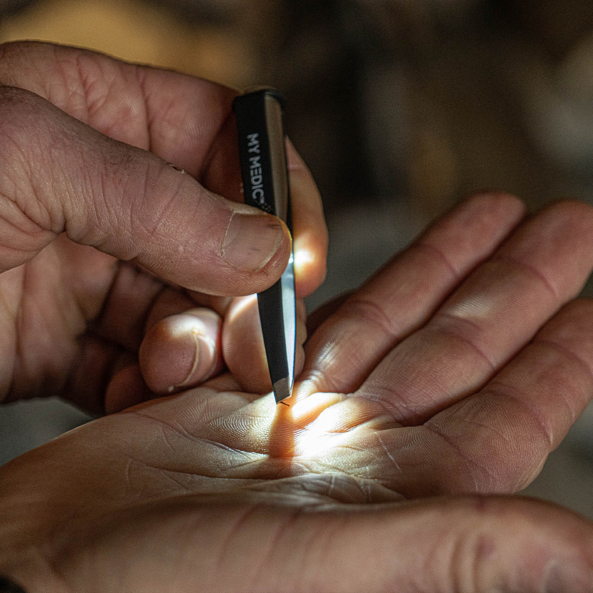 Lighted Tweezer | My Medic